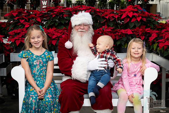SantaPaws2025-0020