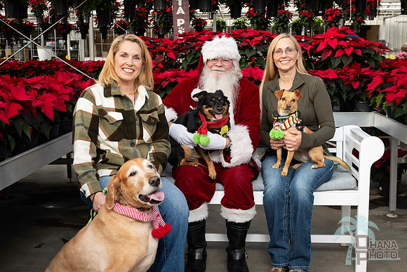 SantaPaws2025-0024