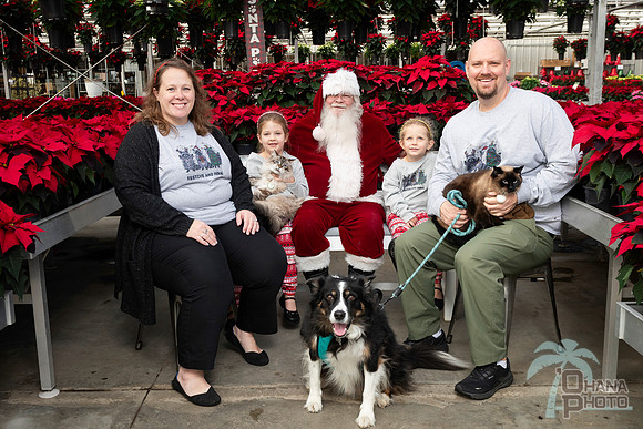 SantaPaws2025-0051
