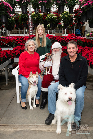 SantaPaws2025-0240