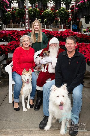 SantaPaws2025-0243