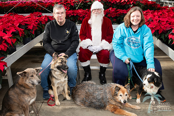 SantaPaws2025-0389