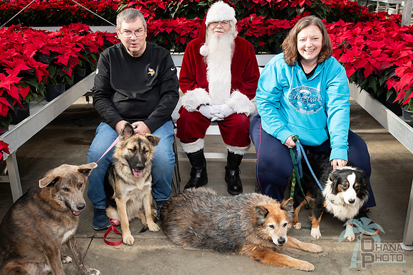 SantaPaws2025-0396