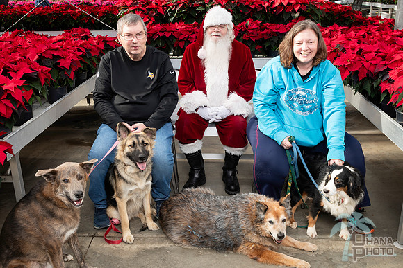 SantaPaws2025-0395
