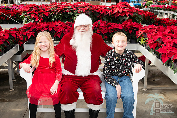 SantaPaws2025-0366