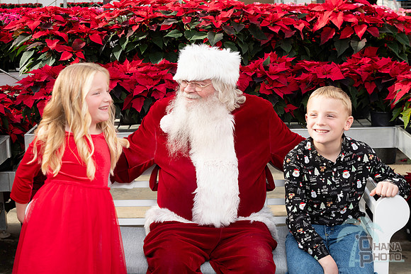 SantaPaws2025-0375
