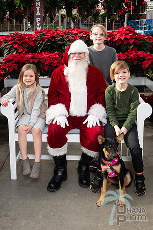 SantaPaws2025-0444