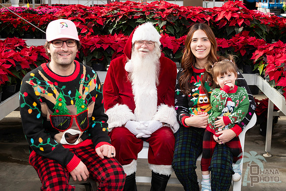 SantaPaws2025-0405