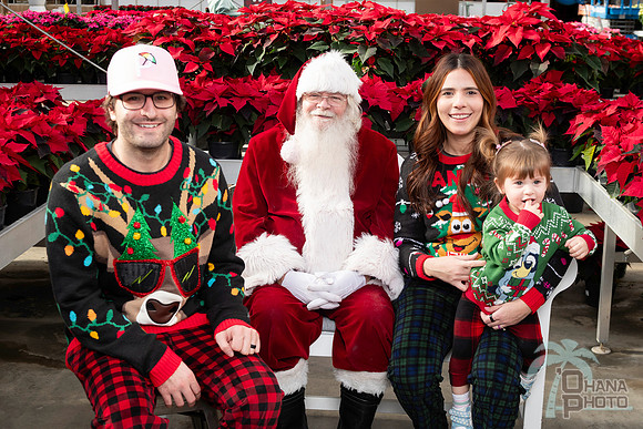 SantaPaws2025-0407