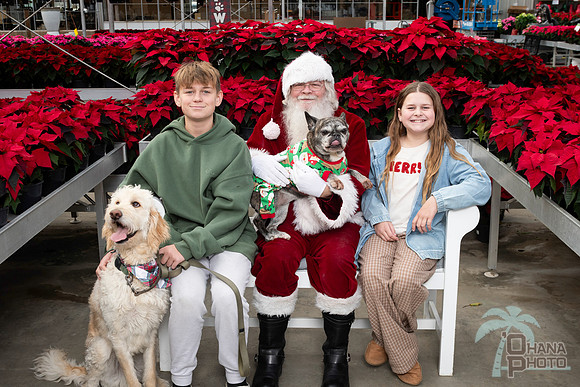 SantaPaws2025-0553