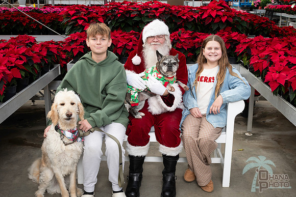 SantaPaws2025-0555