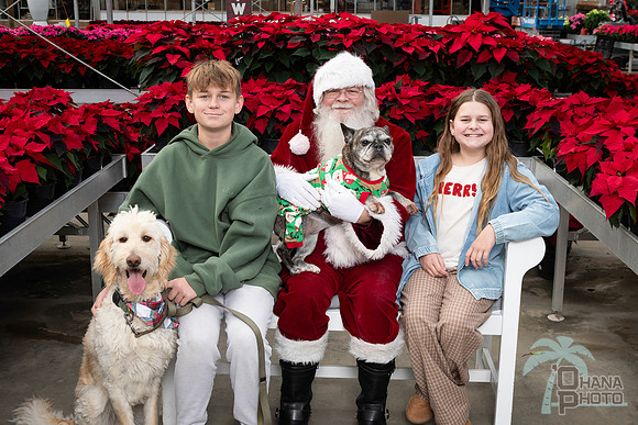 SantaPaws2025-0554