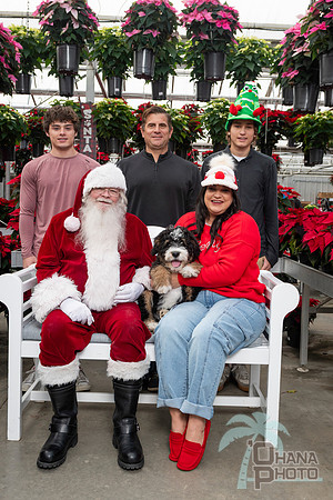 SantaPaws2025-0568
