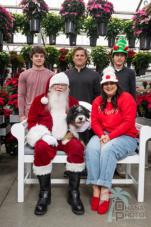 SantaPaws2025-0574