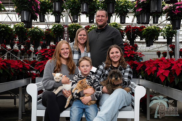 SantaPaws2025-0597