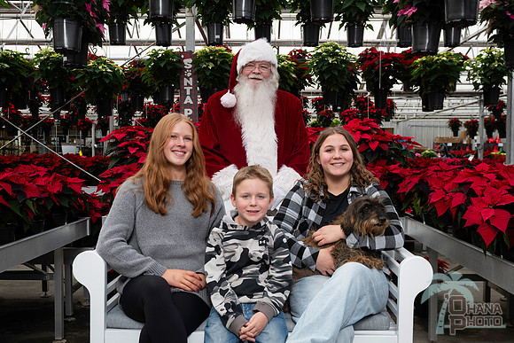 SantaPaws2025-0604
