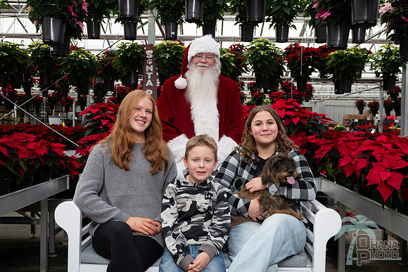 SantaPaws2025-0606