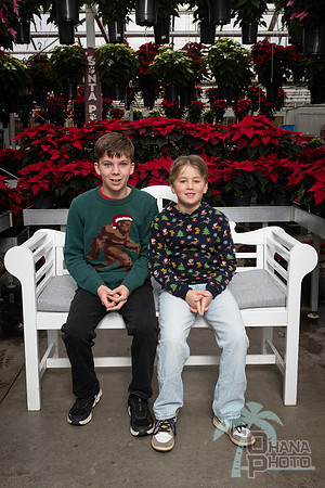SantaPaws2025-0697
