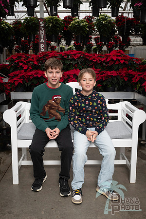 SantaPaws2025-0696