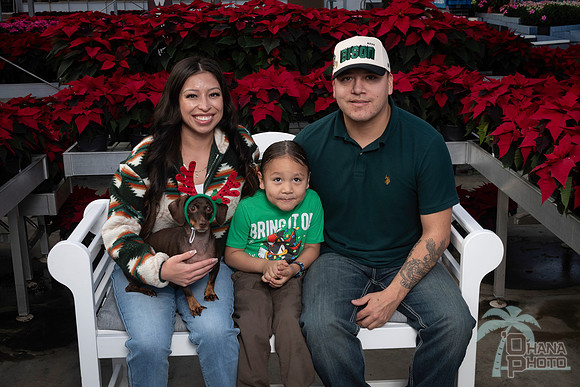 SantaPaws2025-0845