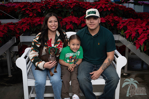SantaPaws2025-0844