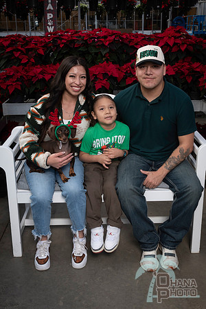 SantaPaws2025-0852