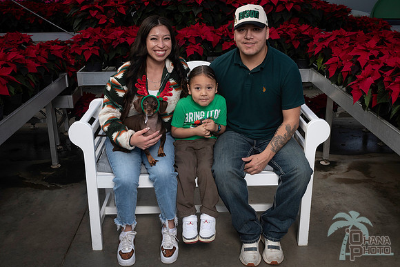 SantaPaws2025-0849