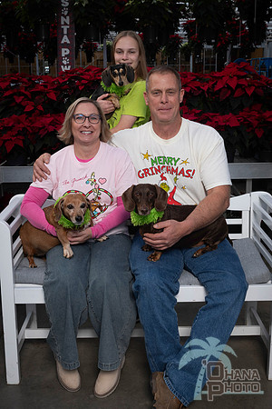 SantaPaws2025-0876