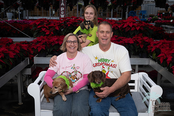 SantaPaws2025-0882