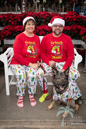 SantaPaws2025-0976