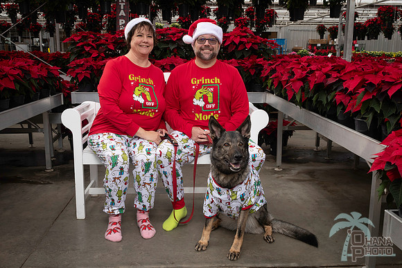 SantaPaws2025-0984
