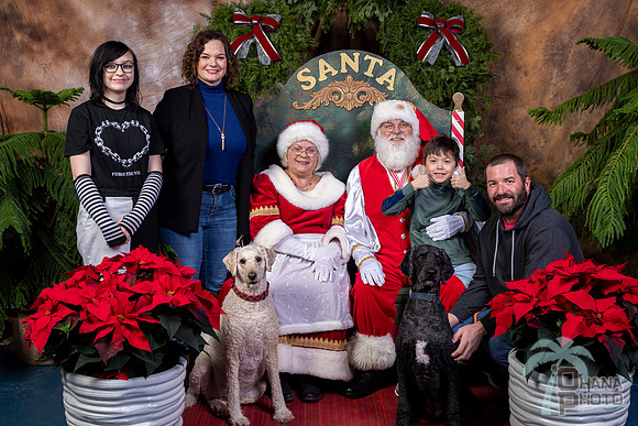 SantaPaws2022-472