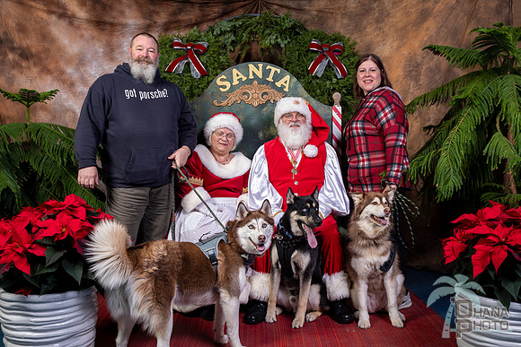SantaPaws2022-499