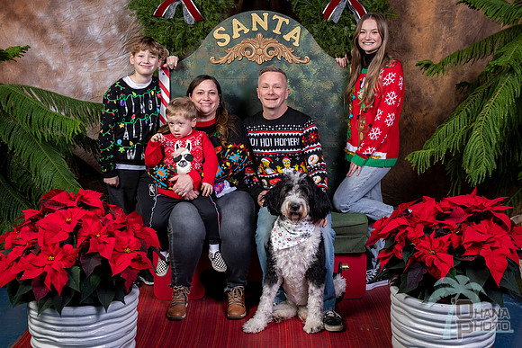SantaPaws2022-587