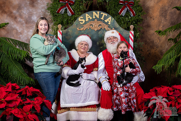 SantaPaws2022-684