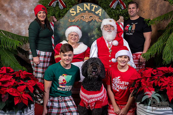 SantaPaws2022-706