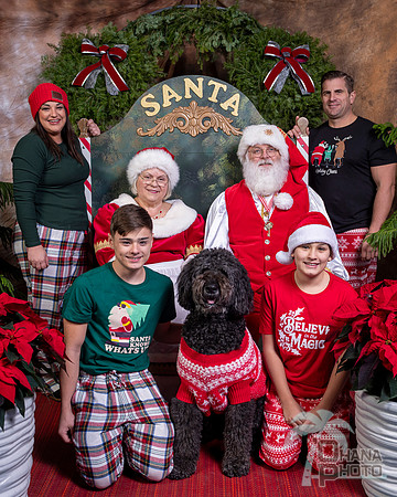 SantaPaws2022-709