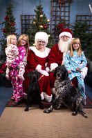 14Nov15-CDHS_Santa_Paws-037