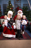 14Nov15-CDHS_Santa_Paws-042