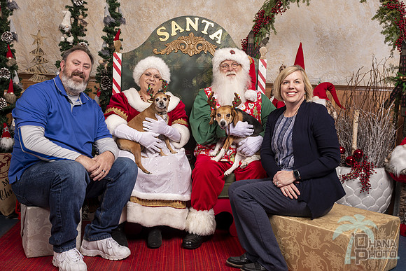 SantaPaws2019-0457