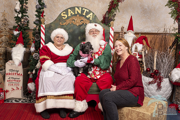 SantaPaws2019-0525