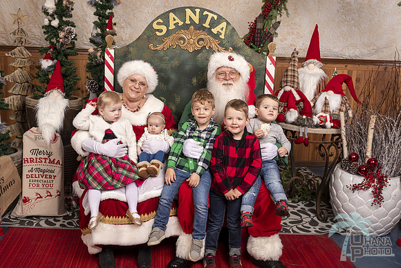 SantaPaws2019-0822