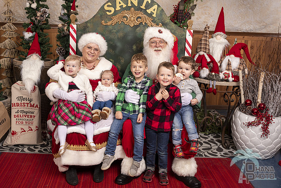 SantaPaws2019-0826